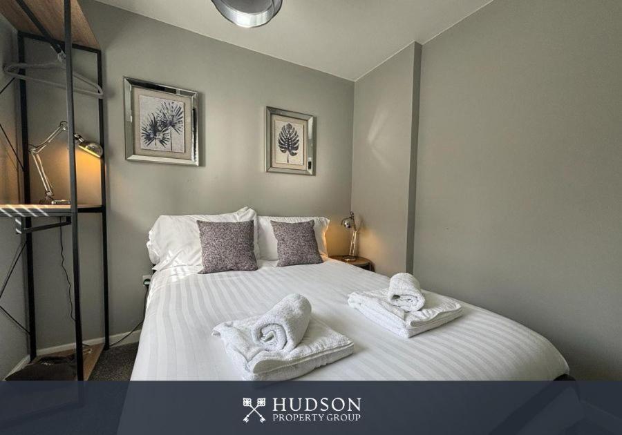 Castle Street Serviced Apartment テルフォード エクステリア 写真